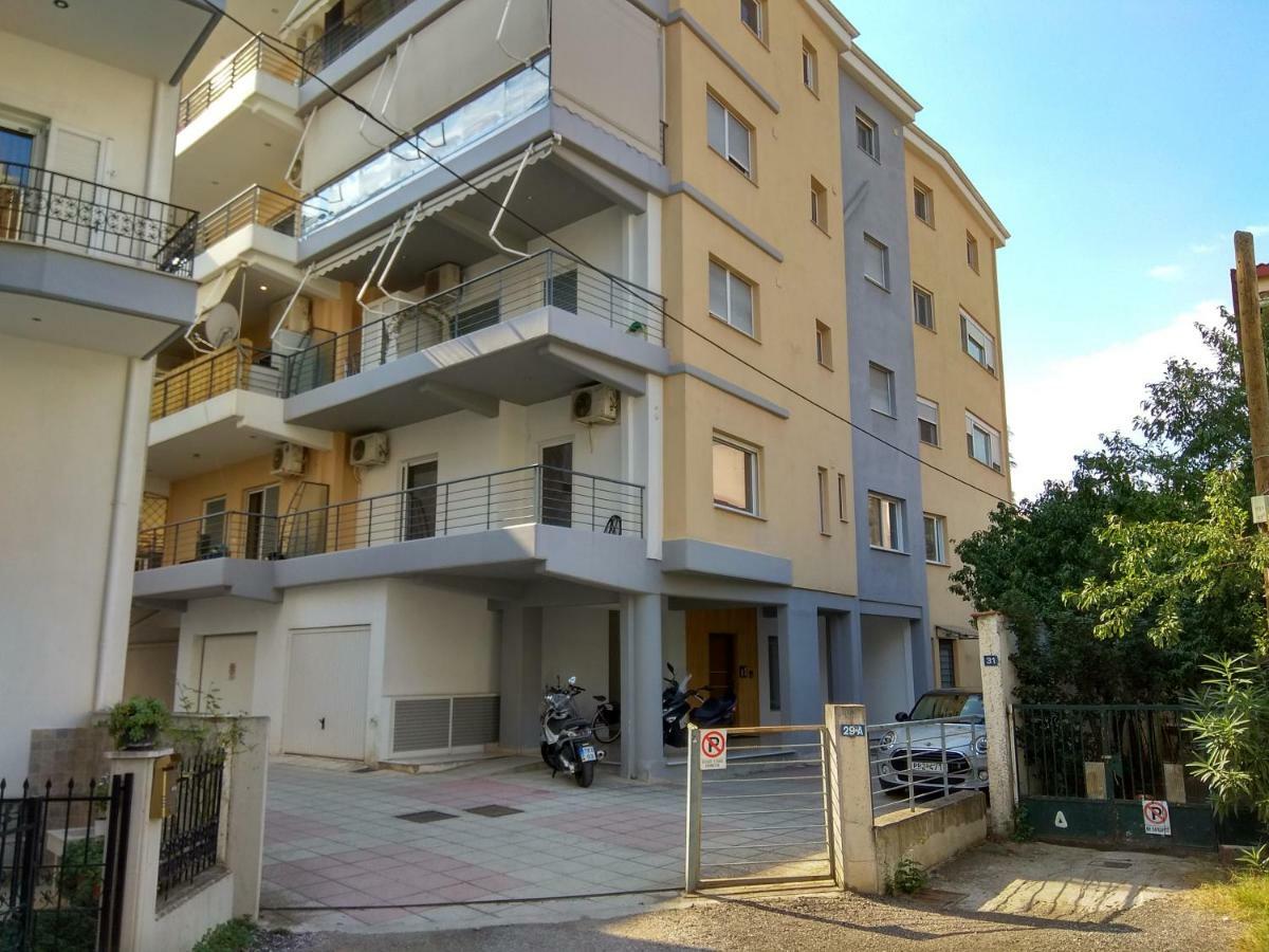 Rock & Roll 1 - Modern Apartment In Trikala 外观 照片